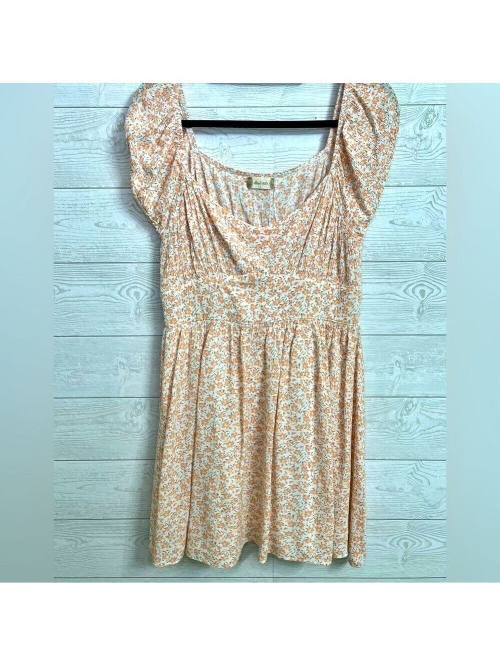 Altar’d State Women’s Peach Floral Mini Dress. Size L